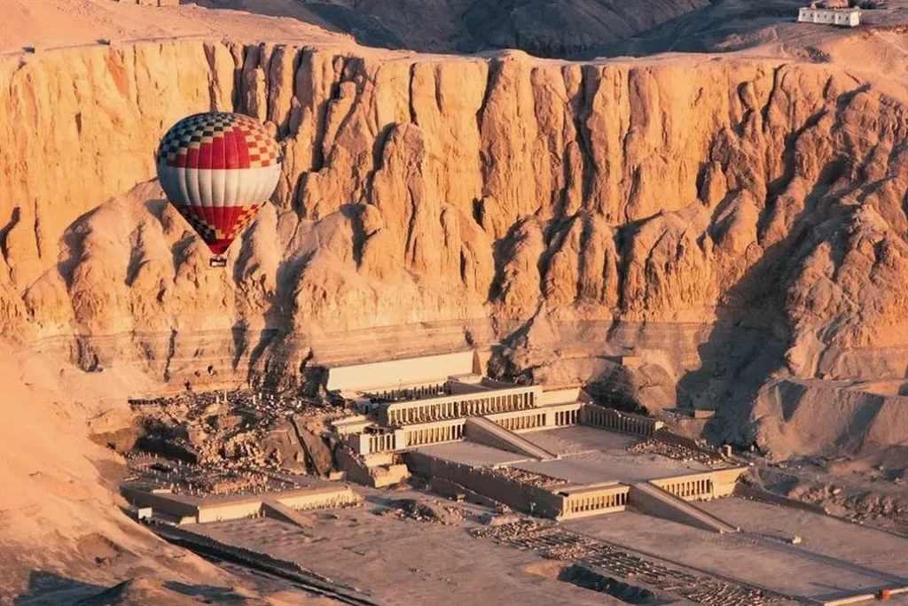 ﻿Hot Air Balloon